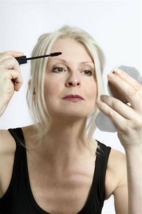 Beauty Tips From A Makeup Artist Who Works With Women Over With Images Makeup Tips For