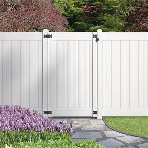 Outdoor Essentials Picketlock 6 Ft H X 35 Ft W White Privacy Vinyl