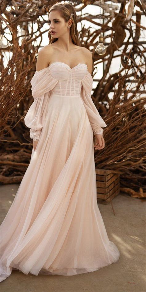 30 Fall Wedding Dresses With Charm Wedding Forward In 2020 Simple