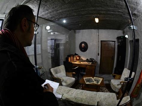 Replica Of Part Of Hitlers Bunker Goes On Display In Berlin