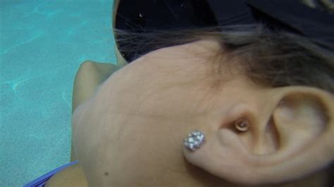 Underwater Ear Bubbles With Nikki Brooks 720 Ginarys Kinky Adventures Clips4sale