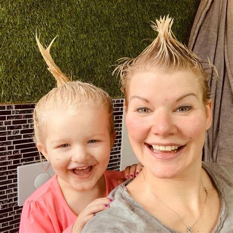 Melanie müller hat zwei kinder, mia und matty. Kinder in der Öffentlichkeit: Melanie Müller verteidigt ...