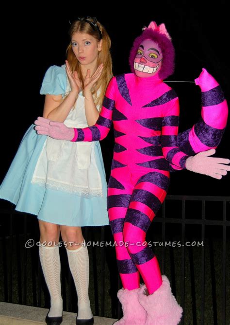 Chesire cat costume diy cheshire cat cosplay cheshire cat makeup costume chat cat costumes disney costumes diy halloween costumes how to make a cheshire cat costume. Pin de CoolestParties em Coolest Homemade Costumes | Fantasias, Carnaval, Fadas