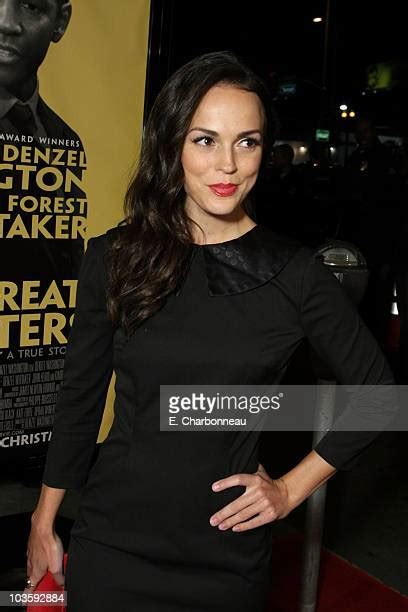 Erin Cahill Photos Photos And Premium High Res Pictures Getty Images