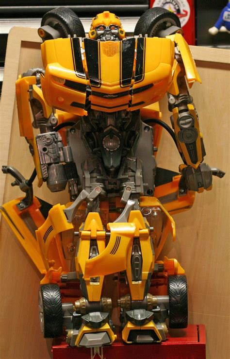 Extra Large Transformers Bumblebee Action Figure Jumbo Transformers
