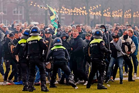 Curfew Riots Netherlands Dutch Police Arrest 131 People On Calmer Night Of Curfew Protests