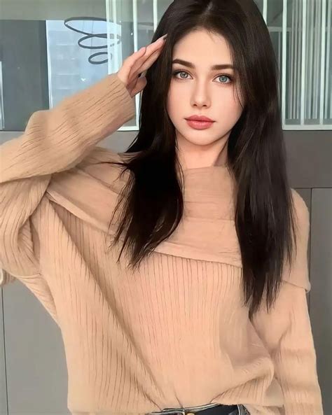 Russian Model Kudryashev Looks Good And Has A Good Figure Inews Russian Beauty Russian