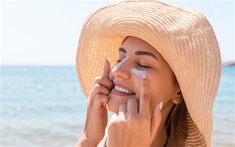 Sunburn On Face Causes Symptoms And Treatments Skinkraft