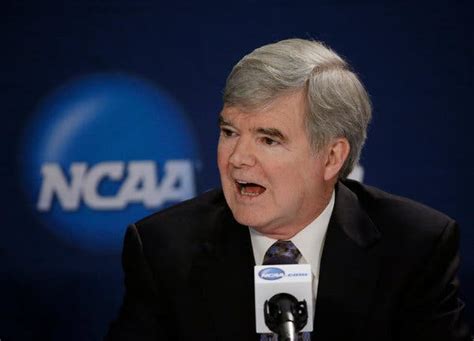 Mark Emmert Plays Down Claims Of Hypocrisy By Ncaa The New York Times