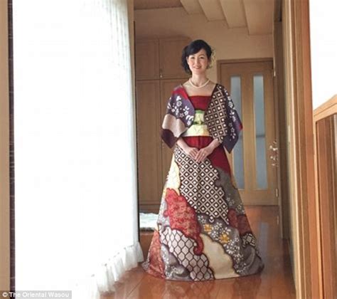 How Japanese Brides Are Reusing Kimonos As Wedding Dresses Daily Mail