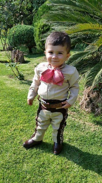 Pin By Nancy Nieto On ️ L Little Boy Outfits Baby Photoshoot Boy