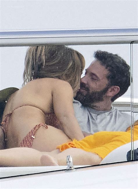 Jennifer Lopez Nude Pics And Leaked Sex Tape 2021 Scandalplanet