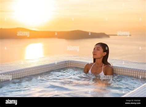 Zen Resort Spa Room Hi Res Stock Photography And Images Alamy