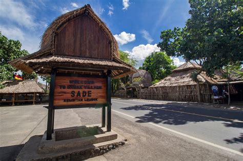 Mengenal Budaya Sasak Di Desa Sade Lombok Tengah Where Your Journey Begins