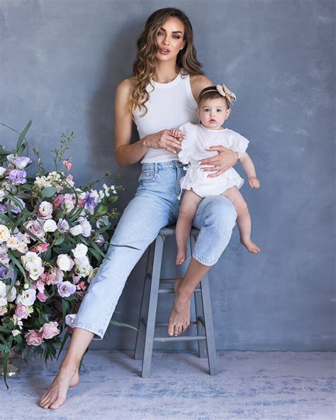 13 ideas for the perfect mommy and me photoshoot outfits