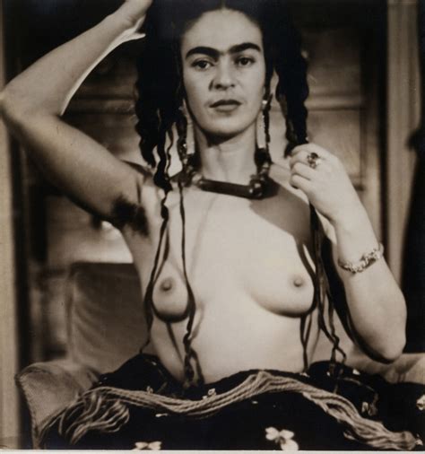 Naked Frida Kahlo Added 07 19 2016 By Blackzamuro