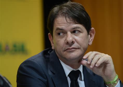 Ministro Da Educação Aloízio Mercadante Apresenta Os Novos Secretários Do Mec Agência Brasil
