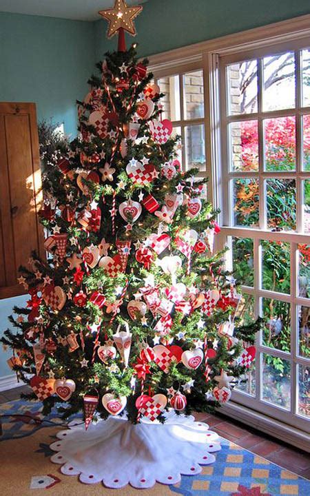 Use your imagination and come up with this beautifully lighted christmas tree! Most Beautiful and Creative Christmas Trees - All About ...