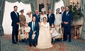 Família real britânica divulga fotos oficiais de batizado do príncipe ...