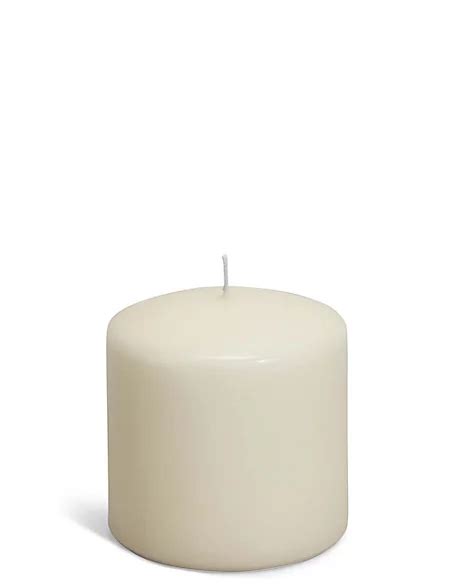 Short Wide Pillar Candle Mands