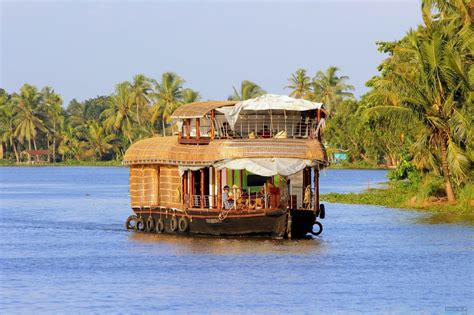 Tourist Places In Kerala With Pictures Top 10 Stromberg Yachts