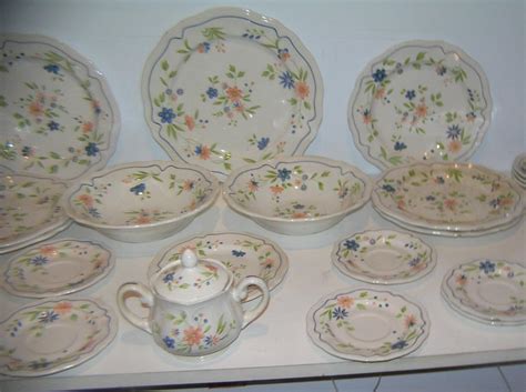 Lot Large 27 Piece Country French Dinnerware Set