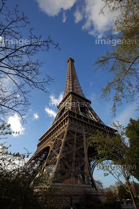 パリのエッフェル塔 住宅 パリのセーヌ河岸 世界遺産 観光名所 グローバル アーバン モダン の画像素材58483310 写真素材