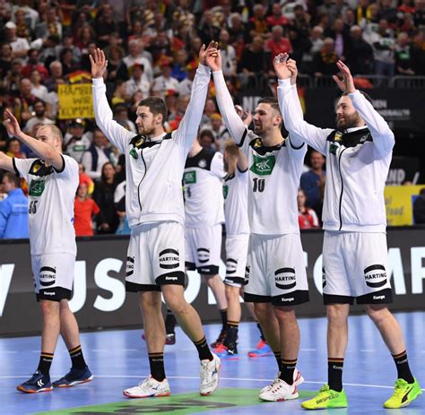 Ich halte es eher für unwahrscheinlich, dass die fifa, so sie denn dann noch existiert, überhaupt in russland eine wm durchführen wird. Deutschland im WM-Halbfinale: „Dann ist Norwegen eine ...