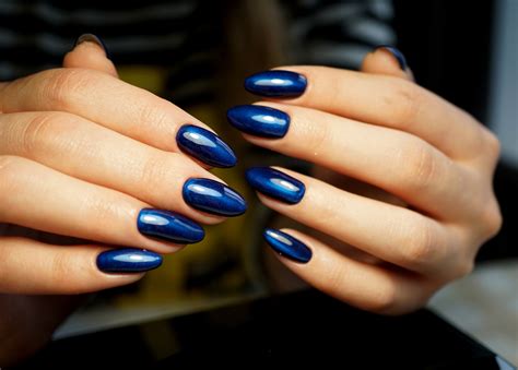 Ya que este color es muy lindo y te ayudara a lucir unas uñas más encantadoras. Dobierz odpowiedni lakier do swojego kształtu paznokci