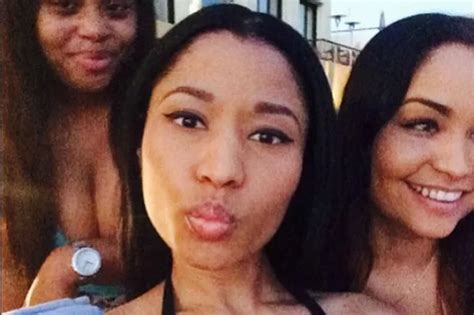 Nicki Minaj Breast And Bikini Selfies Move Over Kim Kardashian Irish Mirror Online