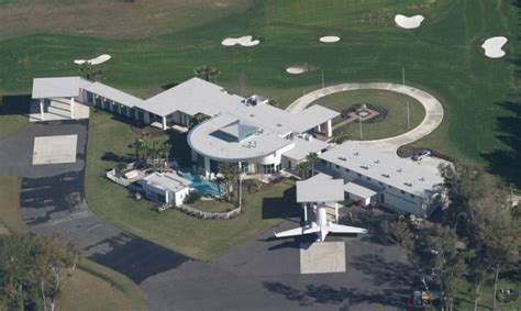 John Travolta's House Is an Airport! - Real World Aviation ...