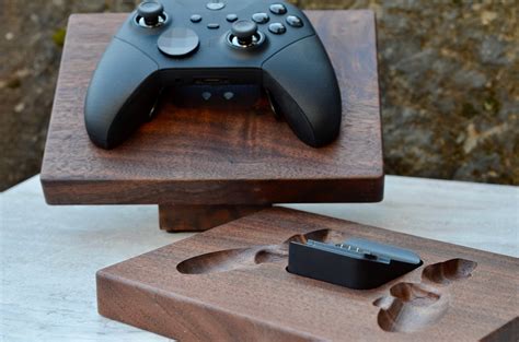 Xbox One Elite Series 2 Controller Holder Holds 1