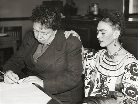 52 Enthralling Frida Kahlo Photos Of The 20th Centurys Most Accomplished Female Artist