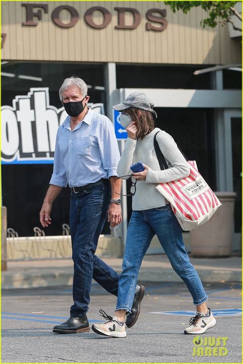 Harrison Ford Calista Flockhart Step Out Together To Do Some Food