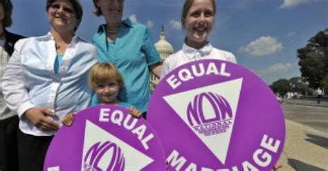 Lesbian Couple Files Class Action Lawsuit Federal Govt Over Immigration