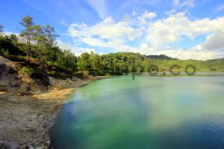 Wisata Danau Linow Di Tomohon DATATEMPO