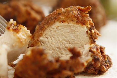 Most of us have grown up on that inviting crunch and flavour of kfc which pulls us back to the nearest joint again and again. KFC Secret Fried Chicken Recipe - Easy Meals with Video ...