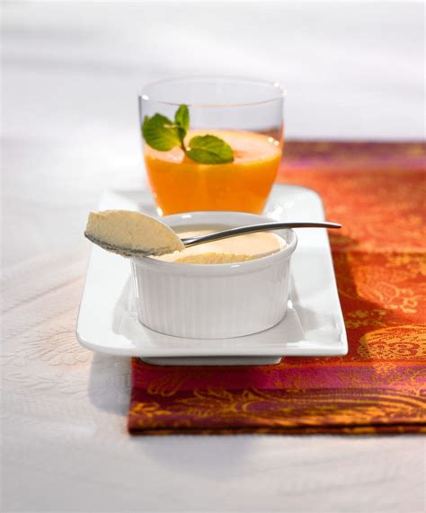 Bayrische creme rezept bayrisch creme bayrische rezepte leckerer nachtisch nachtisch rezepte essen rezepte kirschkuchen apfelmus spekulatius. Bayerische Creme | Bayerische creme, Bayrische creme ...
