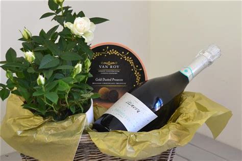 Click to enlargeclick to enlarge. Luxury Prosecco Gift Set