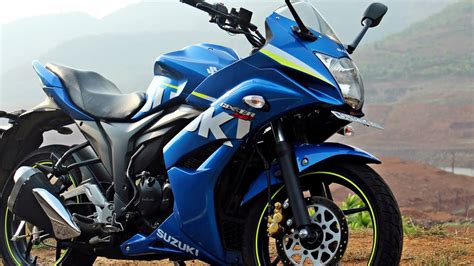 All new edition of suzuki gixxer sf 2020 price in bangladesh is 260k. Suzuki Gixxer 150 SF | Specifications and Features Review ...