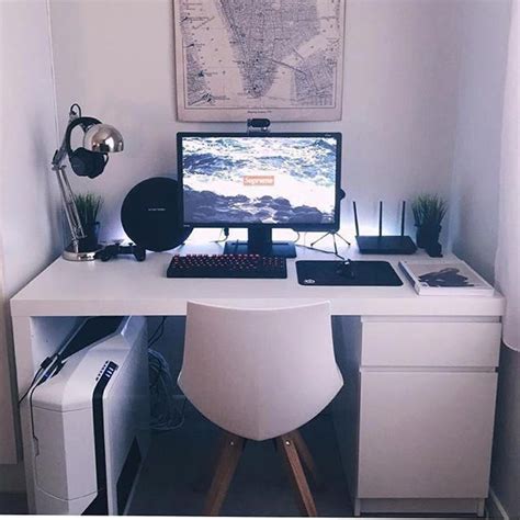 This Modern Computer Desk Is Compact In Size And Is Ideal For Smaller