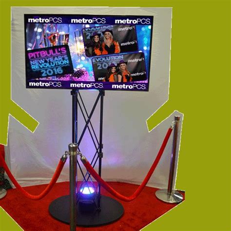 Rent The Selfie Mirror Photo Booth For Your Party Mirror Photo Booth