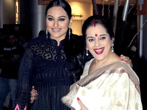 The World Of Indian Cinema Sonakshi Sinha And Her Mother Poonam Sinha 💕