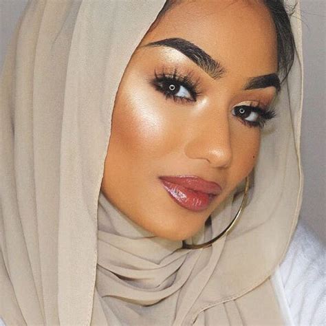 17 Muslim Beauty Bloggers To Follow On Instagram And Youtube In 2018 Allure