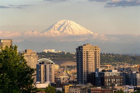 The Seattle Skyline With A Prominent Mount Rainier Stock Image Image