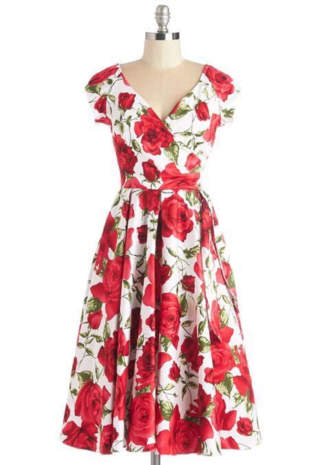 retro vintage dresses vintage outfits vintage fashion vintage clothing floral clothing red