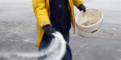 Here's A Science-Backed Guide To De-Icing Your Driveway | HuffPost
