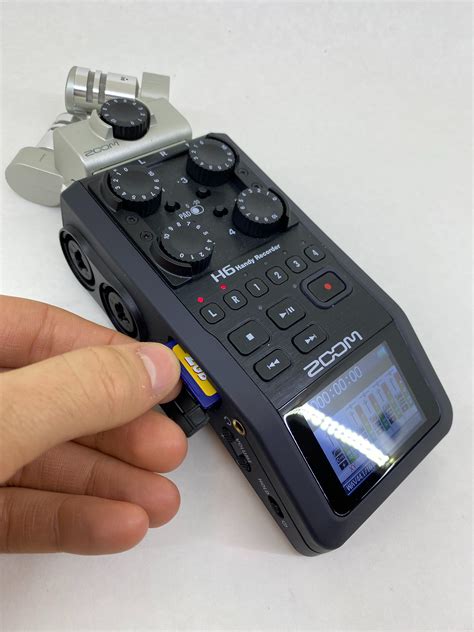 How To Use A Zoom H6 Audio Recorder Chicago Public Library Maker Lab