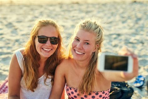 Capture These Moments And Capture The Memories Young Female Best Friends Hanging Out At The