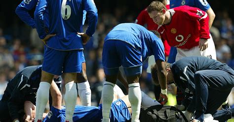 Watch Mourinho Reacts To Rooney Injuring John Terry With Longer Studs